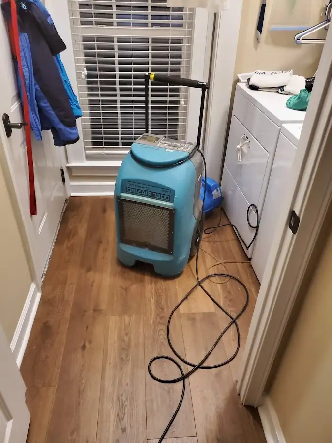 Commercial dehumidifier deployed for Flood Damage Cleanup in Holly Ridge
